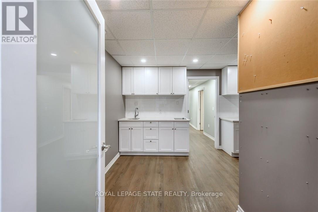 14 - 1527 Upper Ottawa Street, Hamilton, Ontario  L8W 3J4 - Photo 7 - X12922684