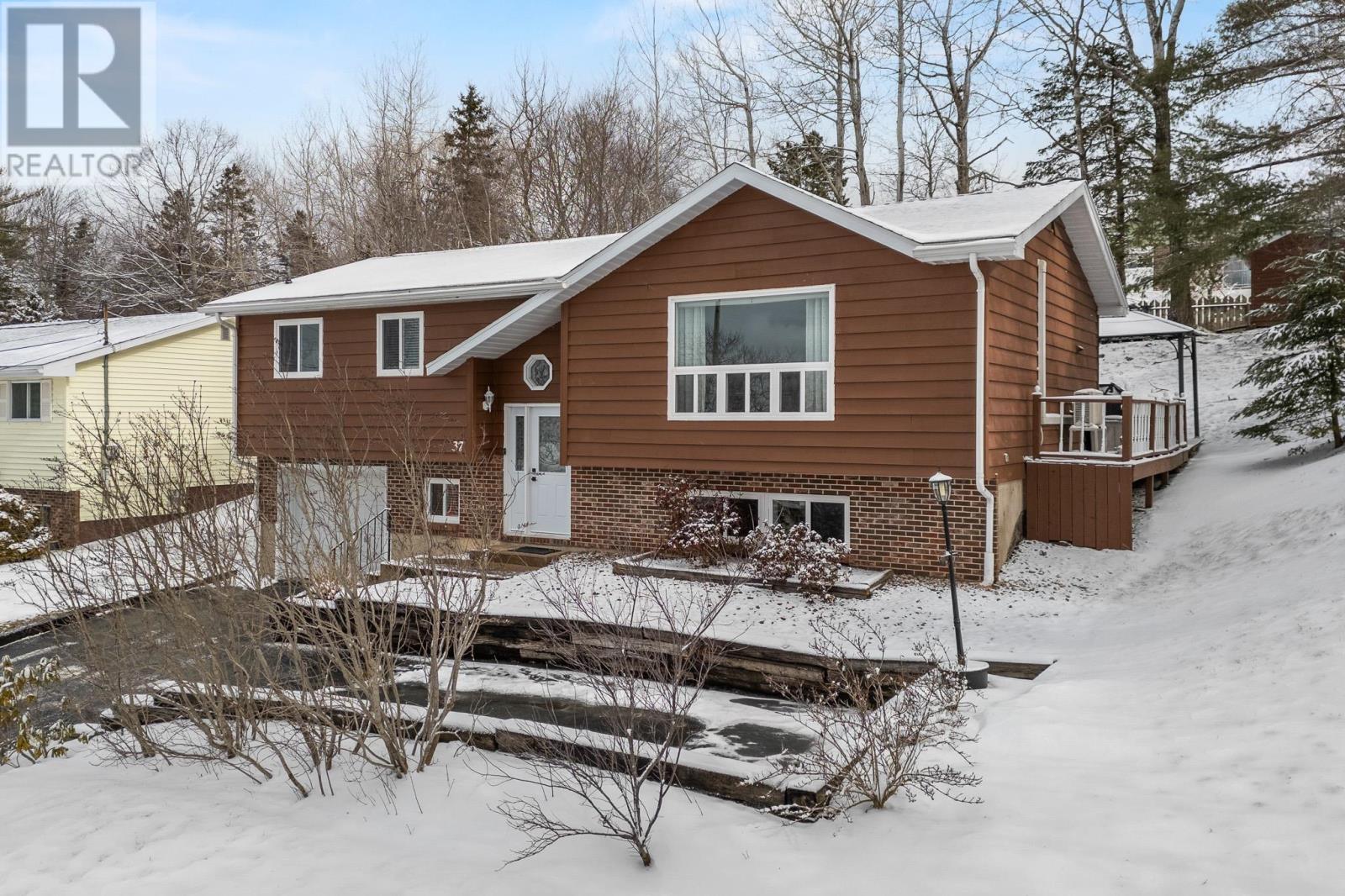 37 Hillcrest Avenue, Lower Sackville, Nova Scotia  B4C 1X2 - Photo 2 - 202604719