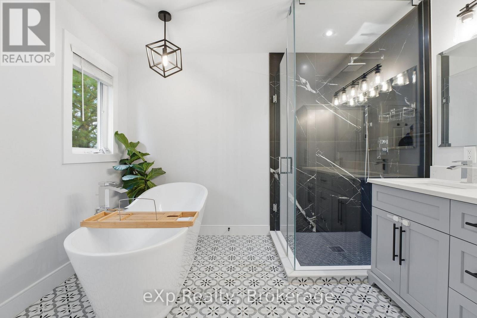 32 Dickinson Court, Centre Wellington, Ontario  N0B 1S0 - Photo 22 - X12913260