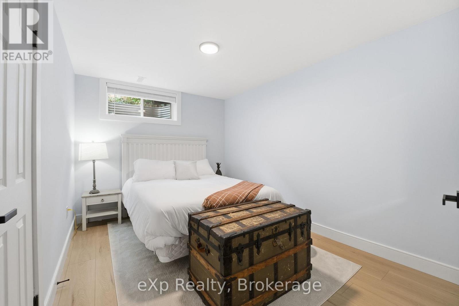 32 Dickinson Court, Centre Wellington, Ontario  N0B 1S0 - Photo 32 - X12913260