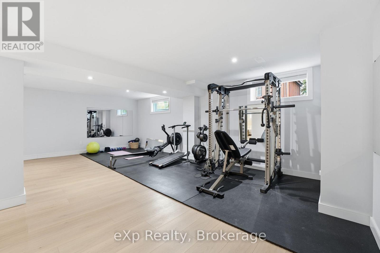 32 Dickinson Court, Centre Wellington, Ontario  N0B 1S0 - Photo 30 - X12913260