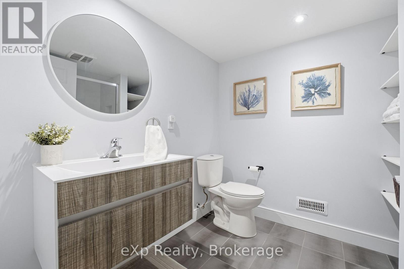 32 Dickinson Court, Centre Wellington, Ontario  N0B 1S0 - Photo 33 - X12913260