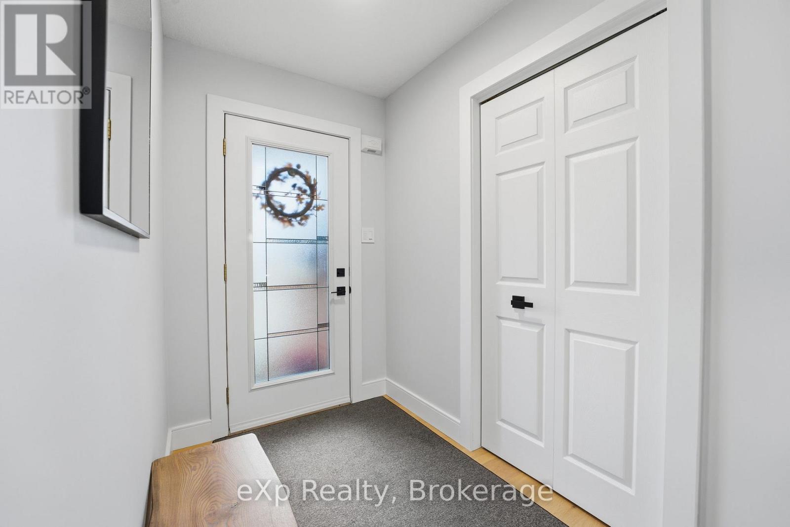 32 Dickinson Court, Centre Wellington, Ontario  N0B 1S0 - Photo 7 - X12913260