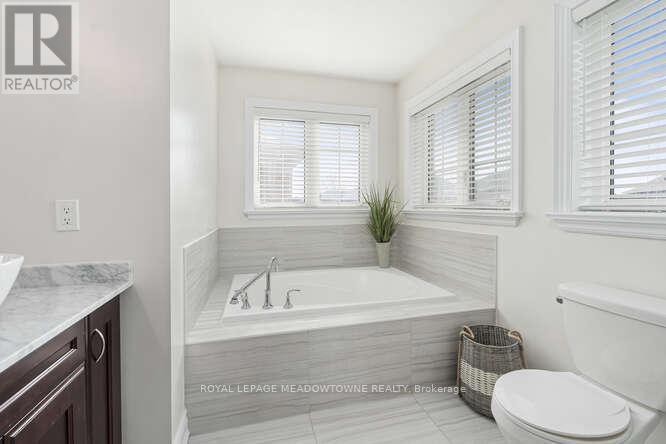 67 Hidden Lake Trail, Halton Hills, Ontario  L7G 0K6 - Photo 32 - W12903366