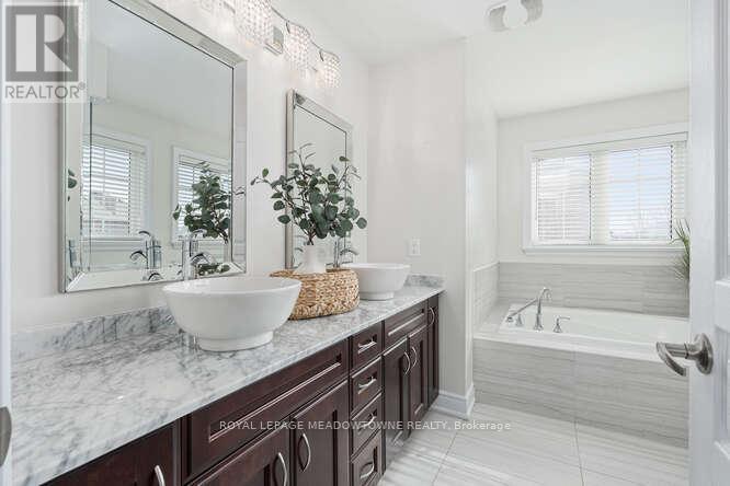 67 Hidden Lake Trail, Halton Hills, Ontario  L7G 0K6 - Photo 31 - W12903366