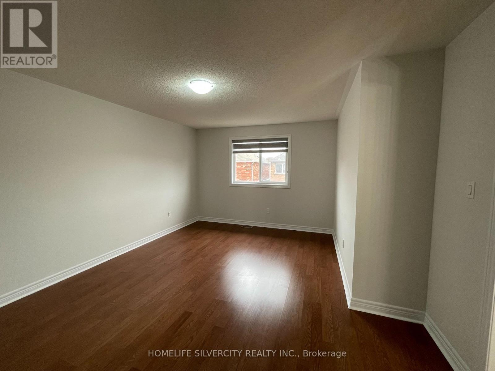 4 Runnymede Crescent, Brampton, Ontario  L6R 0L3 - Photo 16 - W12917994