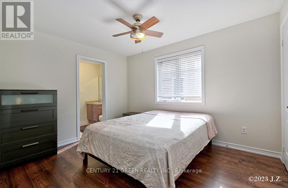 5384 Valhalla Crescent, Mississauga, Ontario  L5M 0K4 - Photo 15 - W12921340