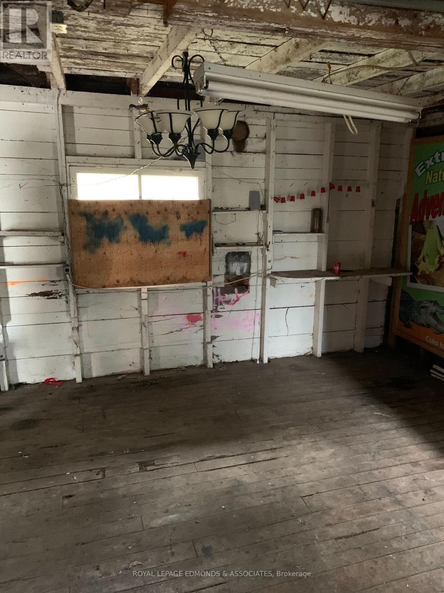 1028 Pembroke Street E, Pembroke, Ontario  K8A 6Z2 - Photo 17 - X12876100