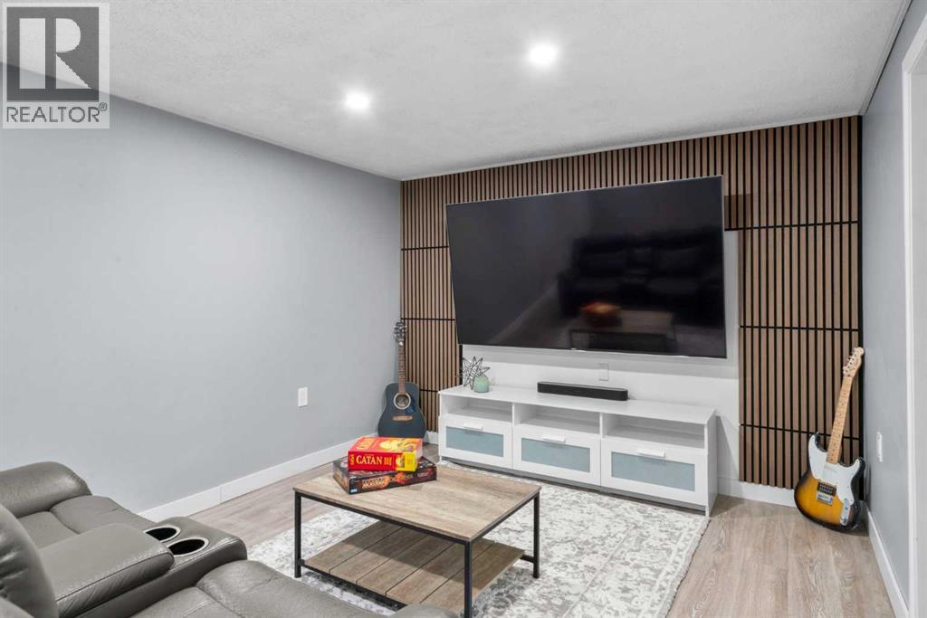 6112 Buckthorn Road NW, Calgary, Alberta  T2K 2Z1 - Photo 29 - A2295073