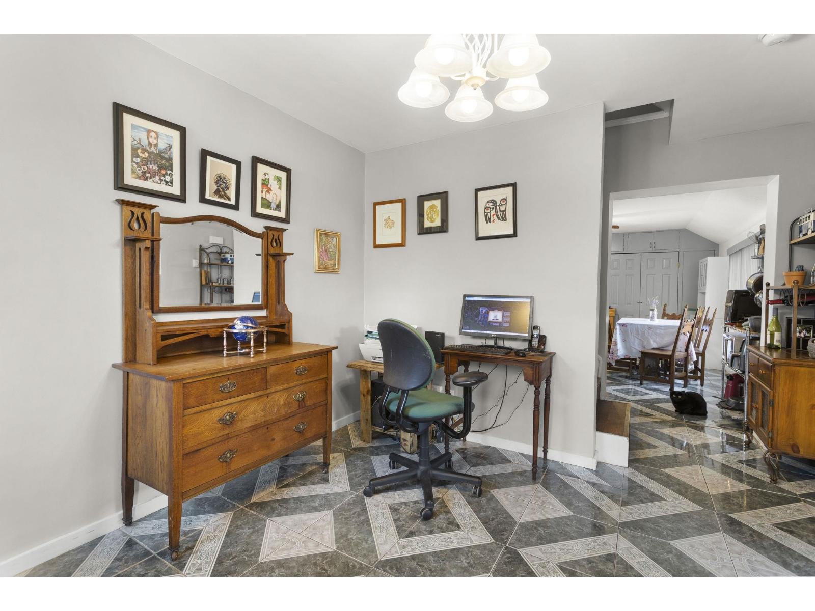 33861 Prentis Avenue, Mission, British Columbia  V2V 2J7 - Photo 11 - R3103462