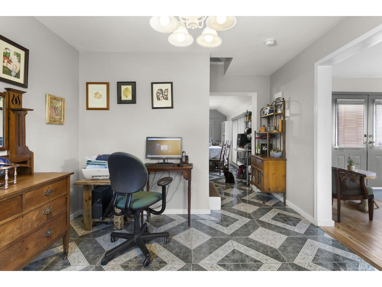 33861 Prentis Avenue, Mission, British Columbia  V2V 2J7 - Photo 10 - R3103462