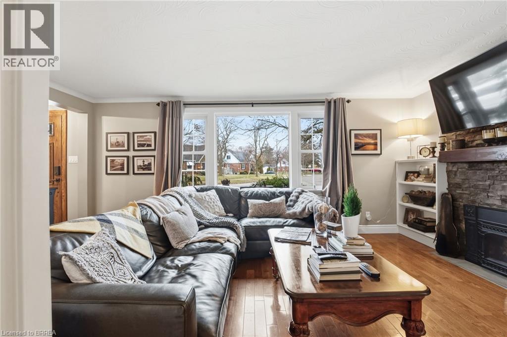 86 Elm Street, Brantford, Ontario  N3R 4V2 - Photo 8 - 40815195