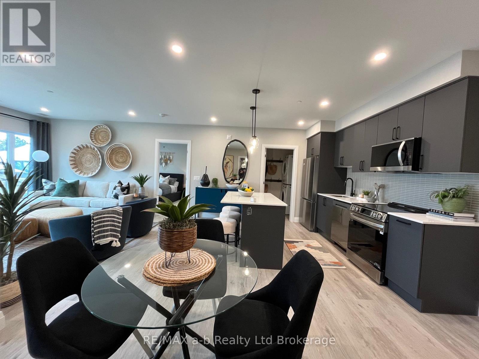 610 - 14 Harvest Avenue, Tillsonburg, Ontario N4G 0M6 - Photo 6 - X12922710