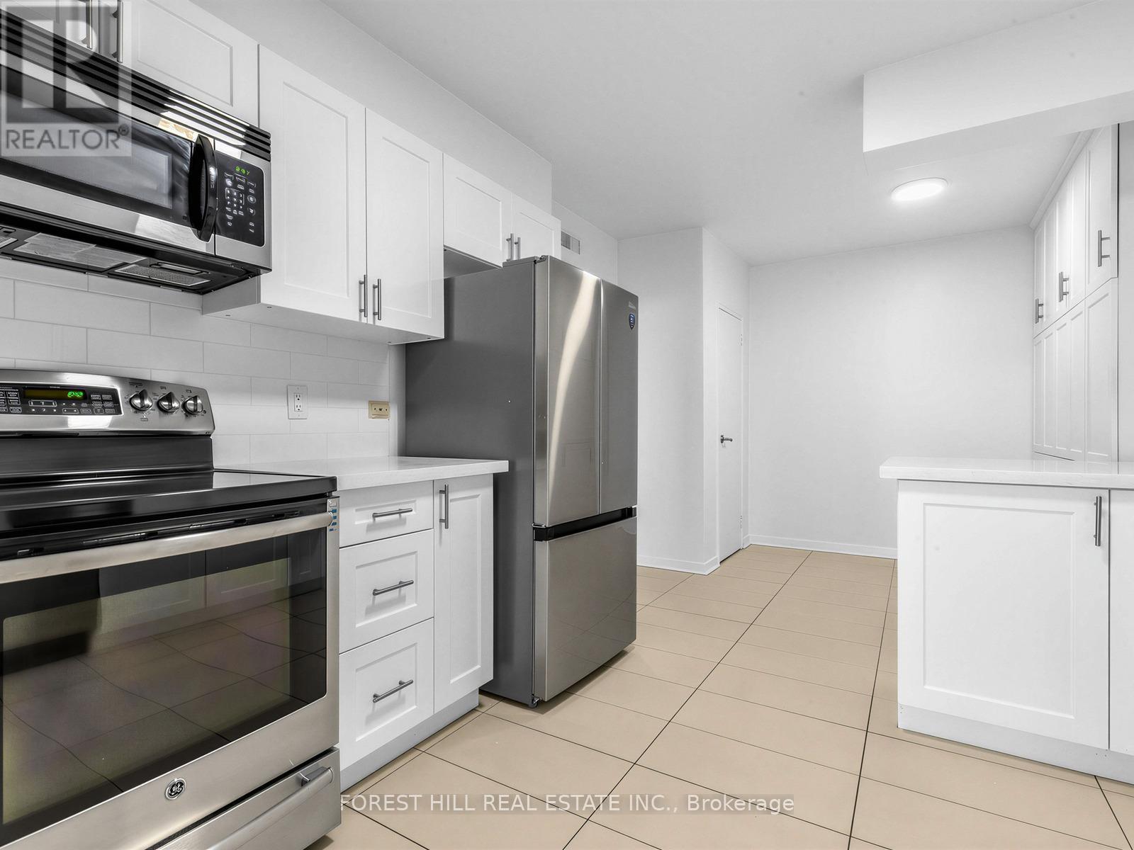 306 - 2500 Bathurst Street, Toronto (Forest Hill North), Ontario  M6B 2Y8 - Photo 13 - C12855274