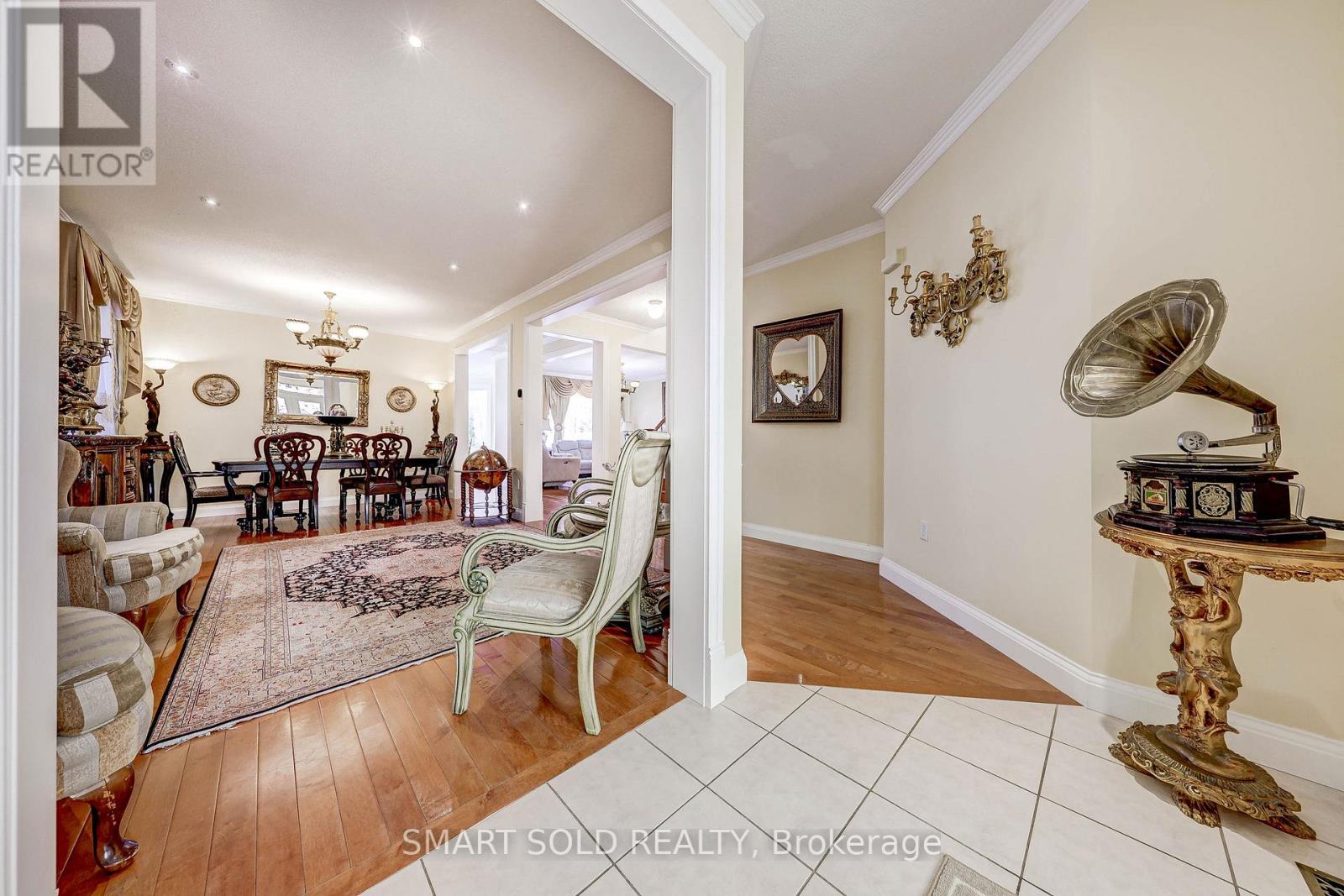 106 Wood Rim Drive, Richmond Hill, Ontario  L4E 4M9 - Photo 12 - N12922460