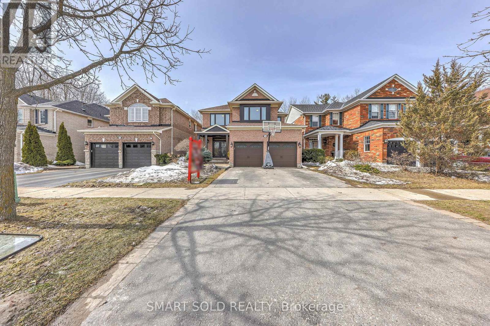 106 Wood Rim Drive, Richmond Hill, Ontario  L4E 4M9 - Photo 8 - N12922460