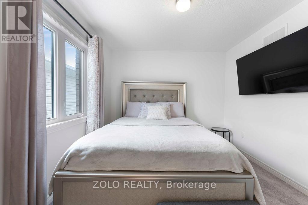 23 Kingsbury Trail, Barrie, Ontario  L9J 0W8 - Photo 17 - S12922412