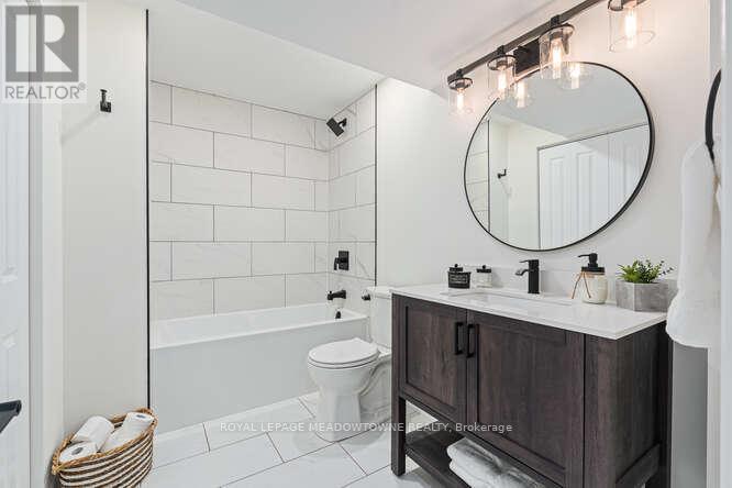 67 Hidden Lake Trail, Halton Hills, Ontario  L7G 0K6 - Photo 44 - W12903366