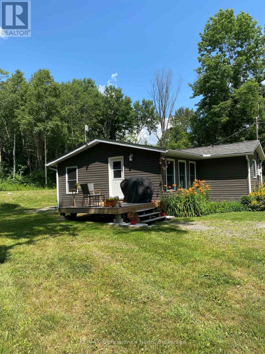 1627 Old Donald Road, Dysart Et Al (Dysart), Ontario  K0M 1S0 - Photo 3 - X12922702