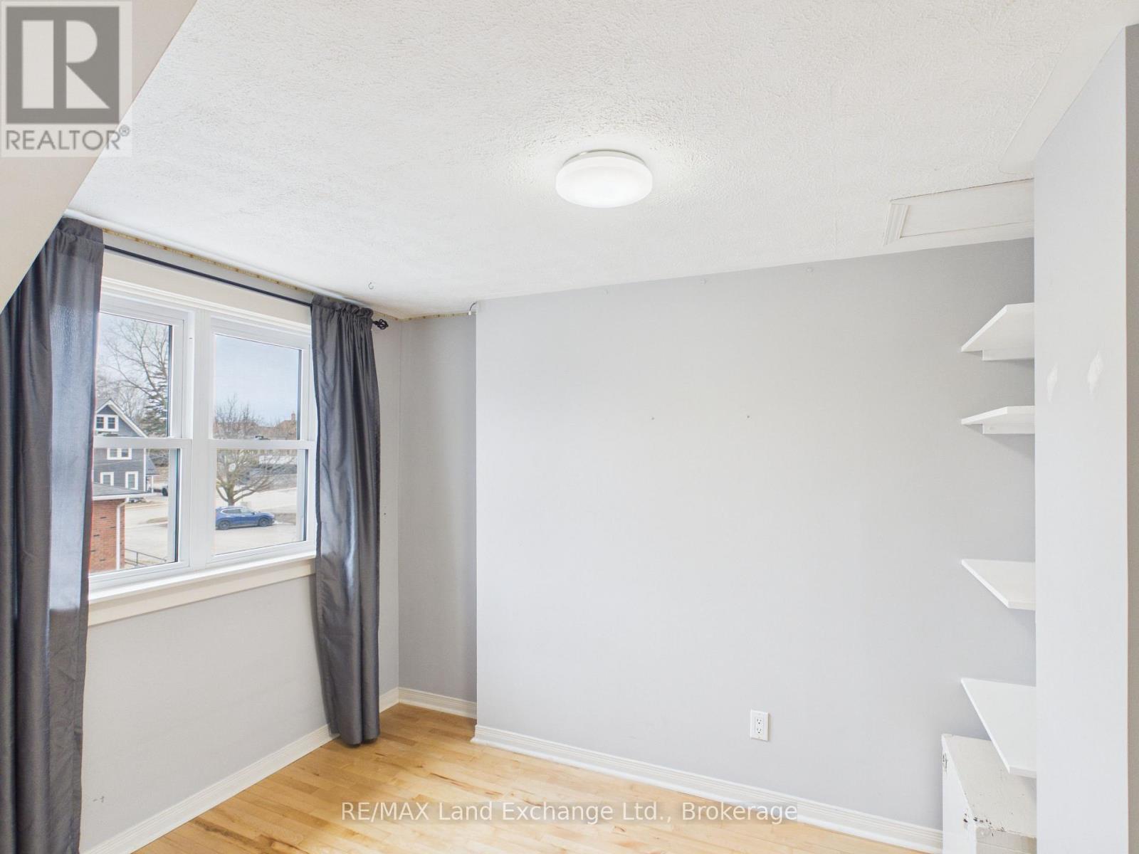 842 Olde Victoria Street, Kincardine, Ontario  N2Z 2B3 - Photo 17 - X12922776