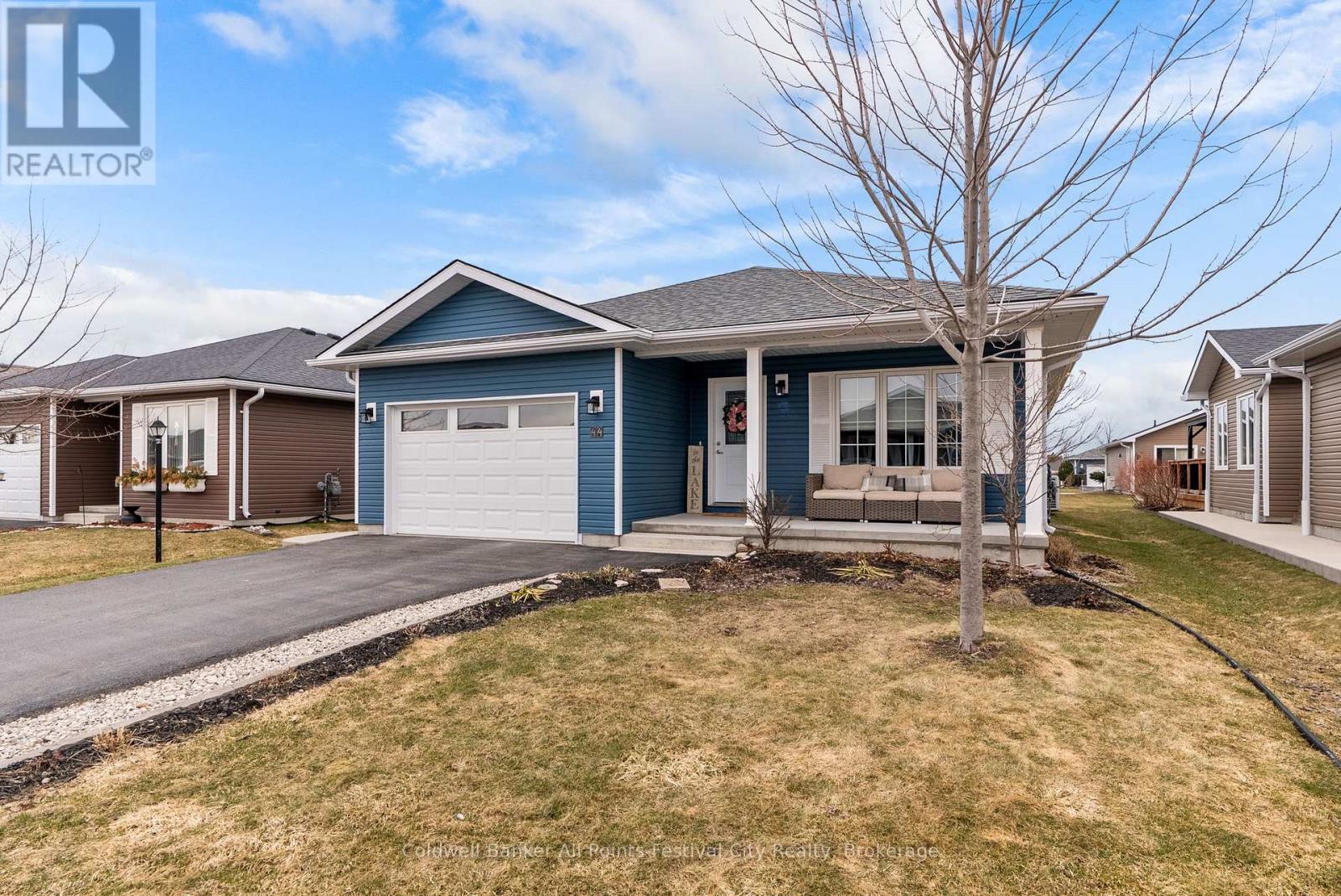 44 Huron Heights Drive, Ashfield-Colborne-Wawanosh (Colborne), Ontario  N7A 0B2 - Photo 4 - X12922876