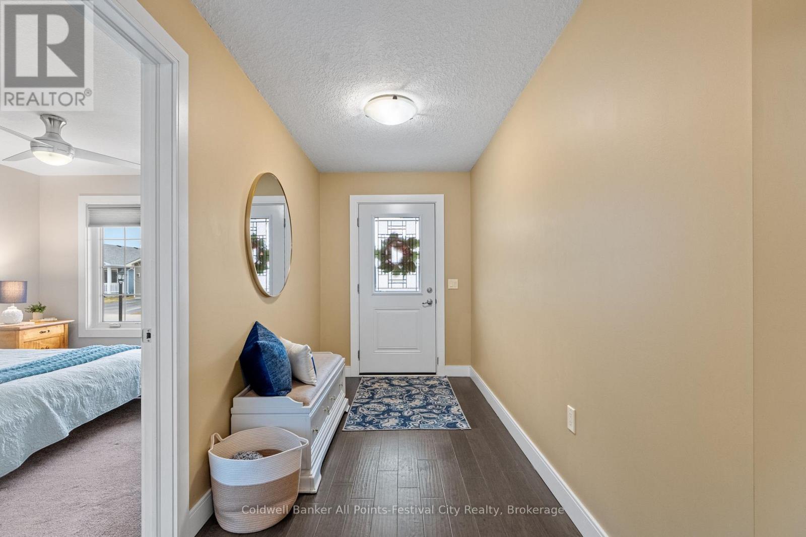 44 Huron Heights Drive, Ashfield-Colborne-Wawanosh (Colborne), Ontario  N7A 0B2 - Photo 8 - X12922876