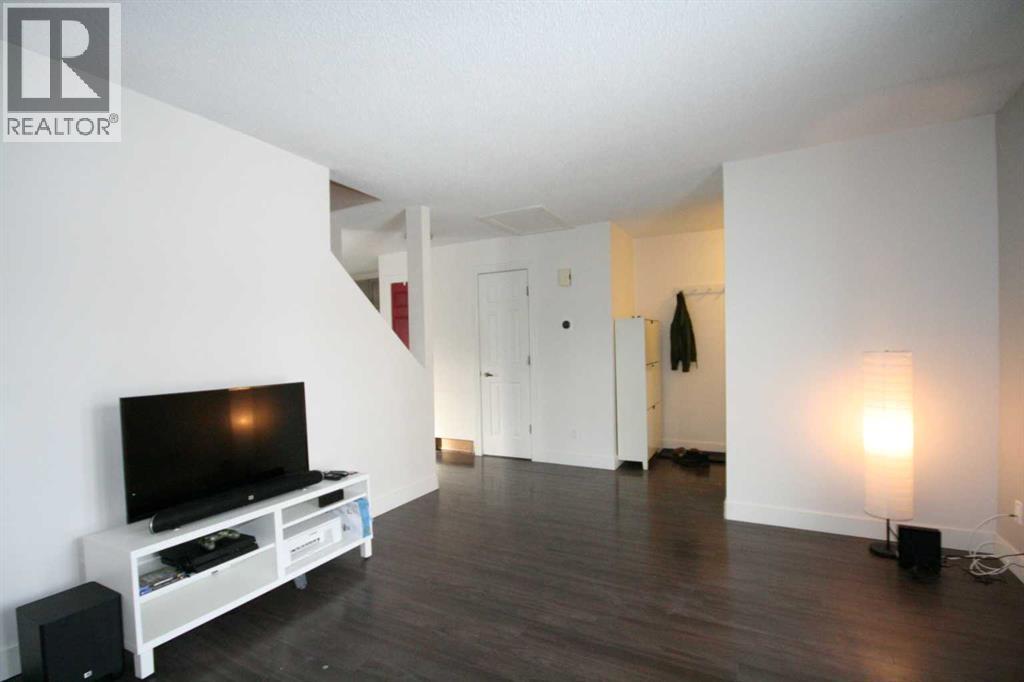 105 Deer Ridge Lane Se, Calgary, Alberta  T2J 6M8 - Photo 11 - A2290042