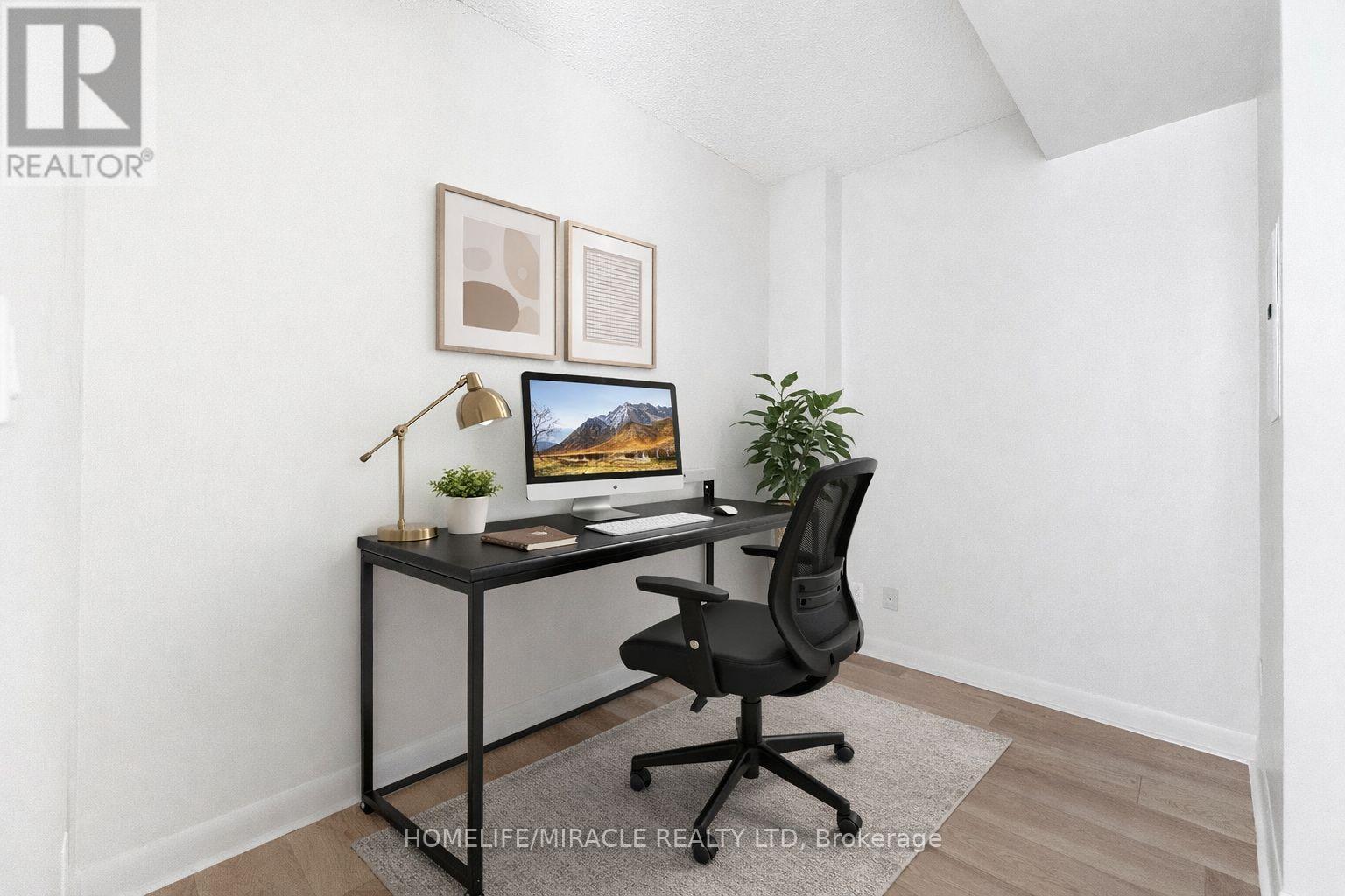 806 - 15 Bruyeres Mews, Toronto (Niagara), Ontario  M5V 0A7 - Photo 16 - C12922722