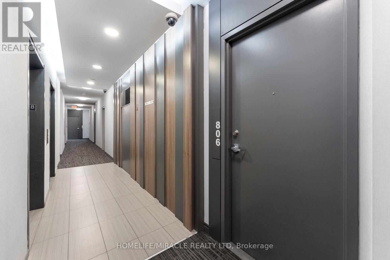 806 - 15 Bruyeres Mews, Toronto (Niagara), Ontario  M5V 0A7 - Photo 5 - C12922722