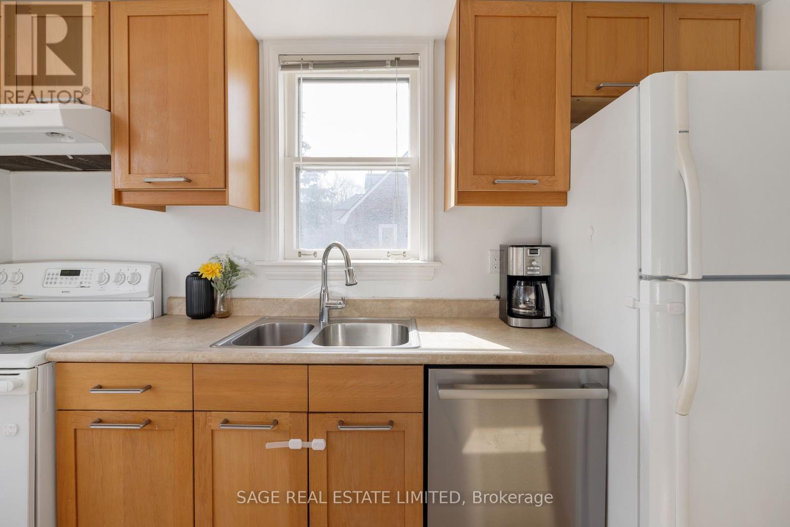 45 Grantbrook Street, Toronto, Ontario  M2R 2E8 - Photo 14 - C12922772