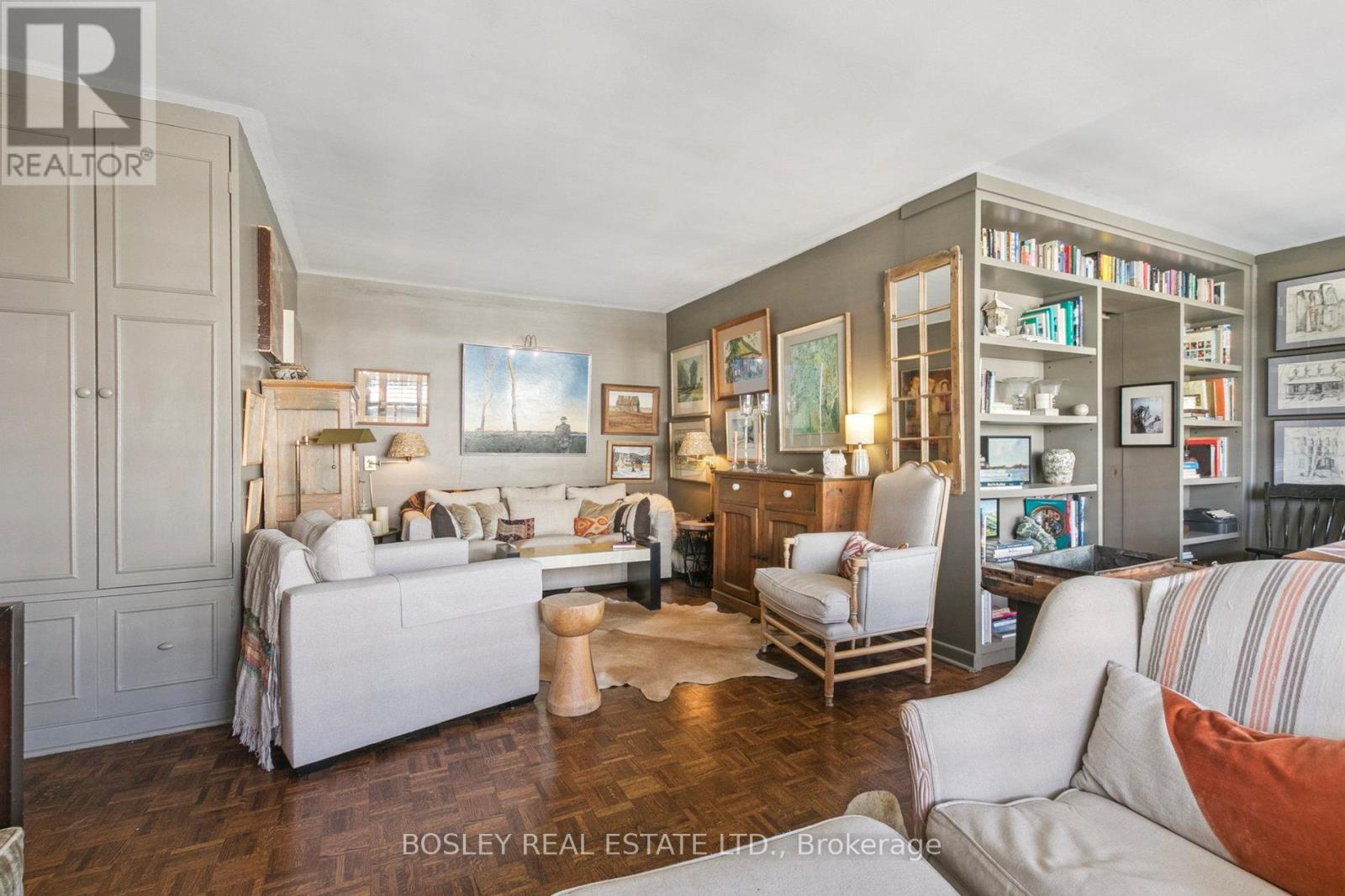 1001 - 575 Avenue Road S, Toronto (Yonge-St. Clair), Ontario  M4V 2K2 - Photo 5 - C12922832