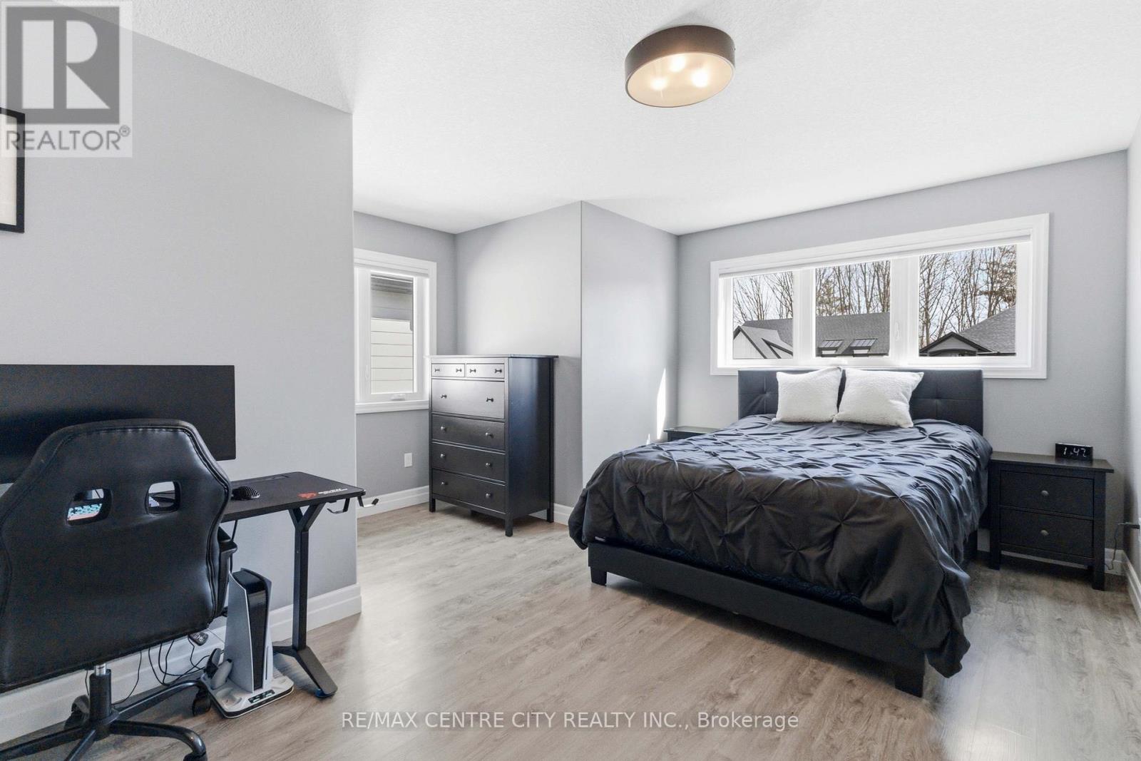 85 Mill Pond Crescent, Thames Centre, Ontario  N0L 1G2 - Photo 29 - X12922746