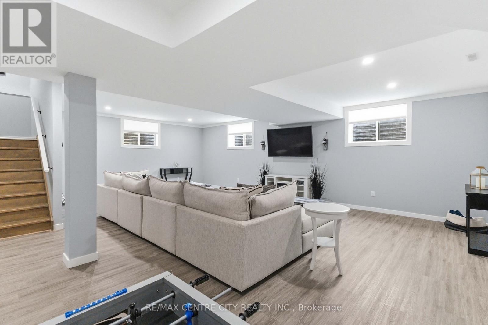 85 Mill Pond Crescent, Thames Centre, Ontario  N0L 1G2 - Photo 42 - X12922746