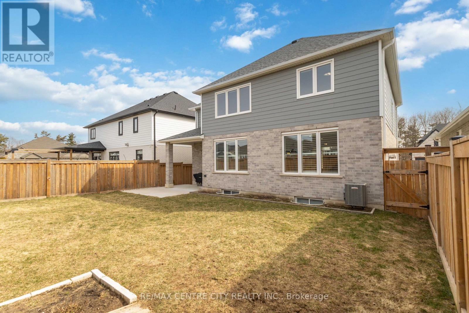 85 Mill Pond Crescent, Thames Centre, Ontario  N0L 1G2 - Photo 46 - X12922746