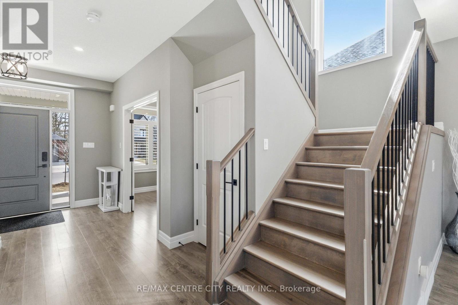 85 Mill Pond Crescent, Thames Centre, Ontario  N0L 1G2 - Photo 8 - X12922746