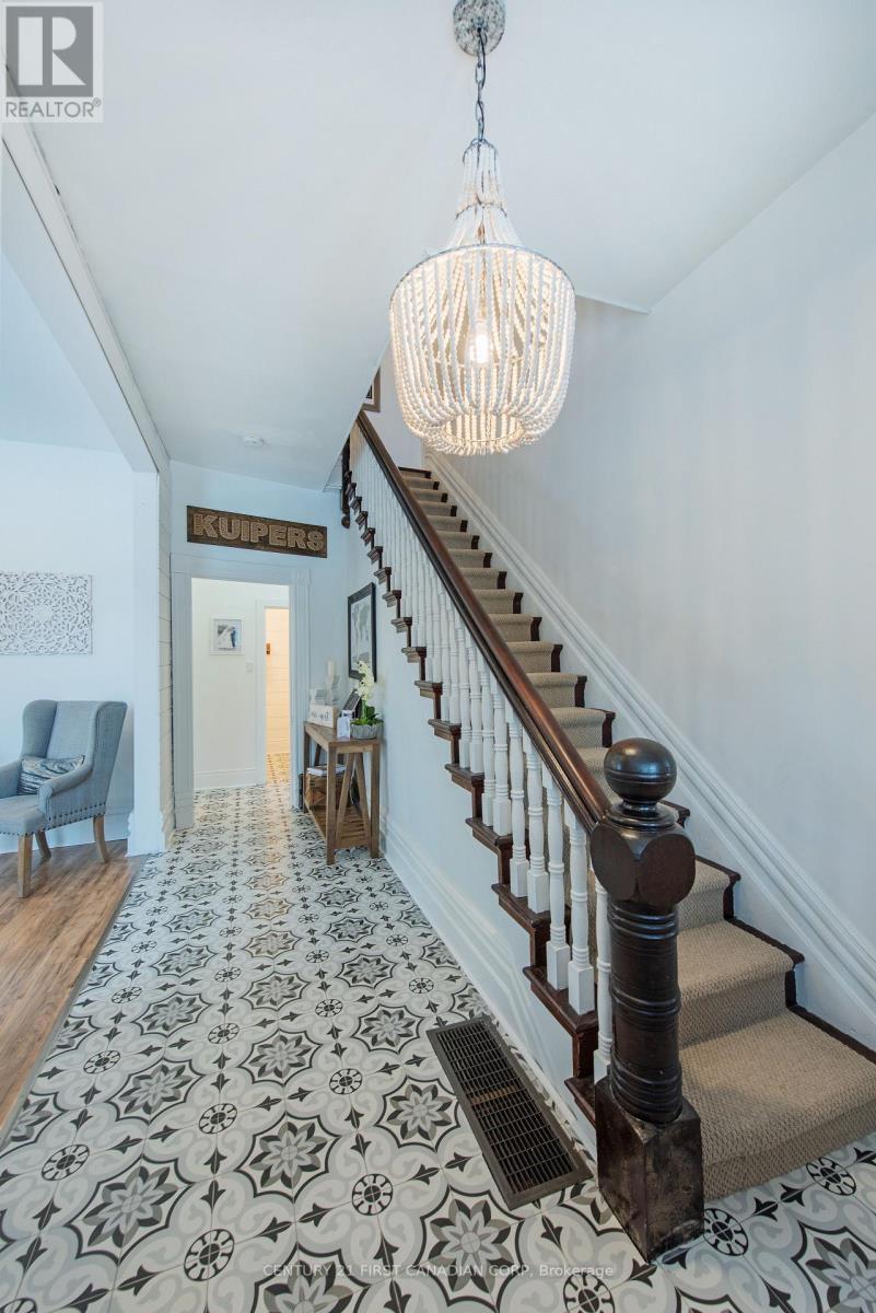 46254 New Sarum Line, Central Elgin, Ontario  N5P 3S7 - Photo 10 - X12922748