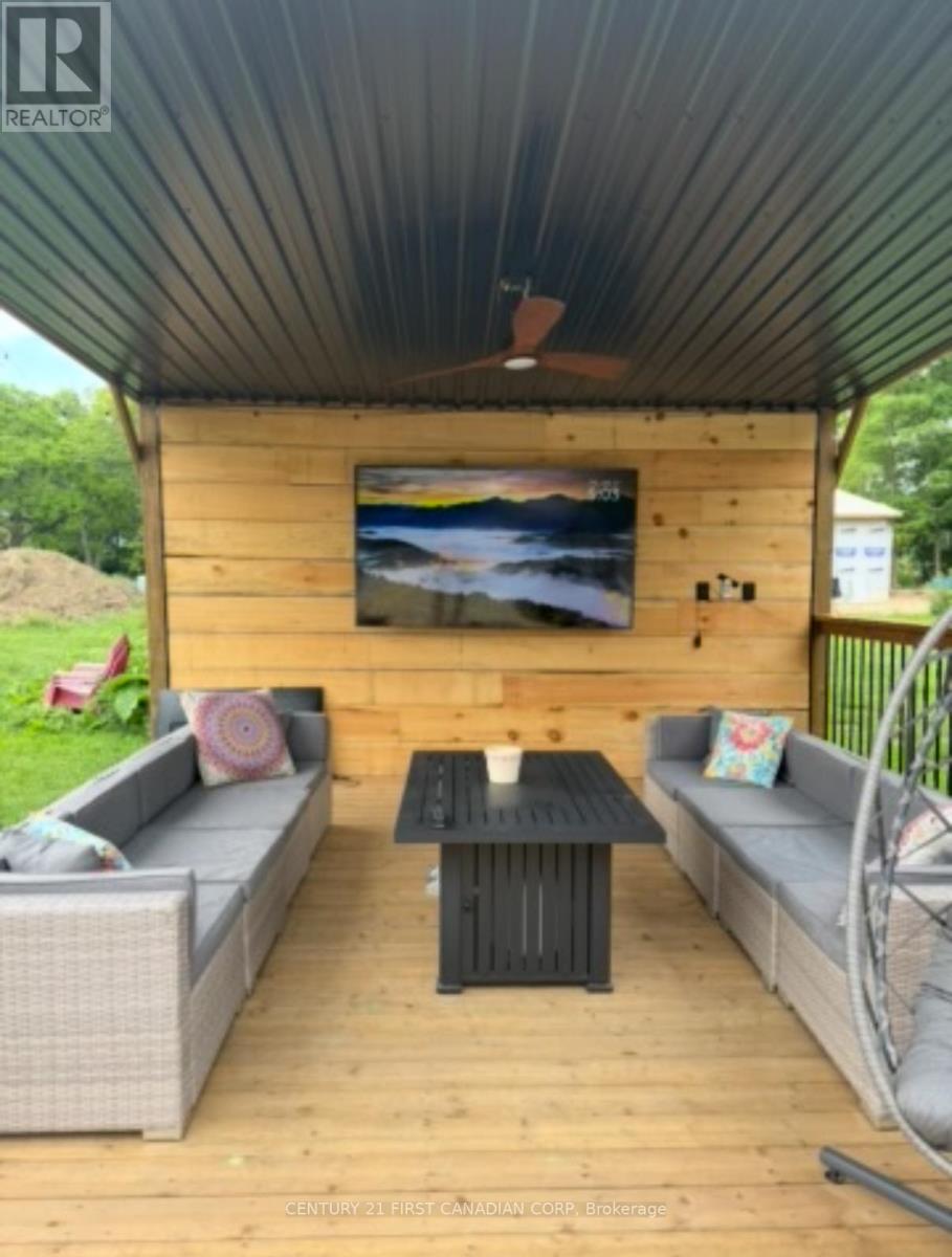 46254 New Sarum Line, Central Elgin, Ontario  N5P 3S7 - Photo 7 - X12922748