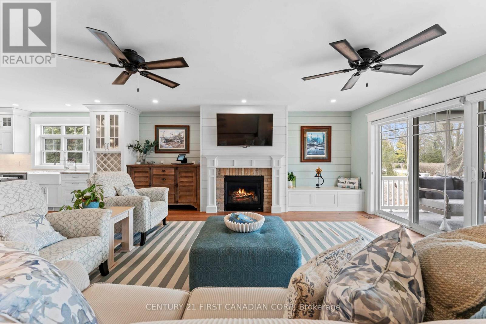 96 Tuyll Street, Bluewater, Ontario  N0M 1G0 - Photo 9 - X12922842