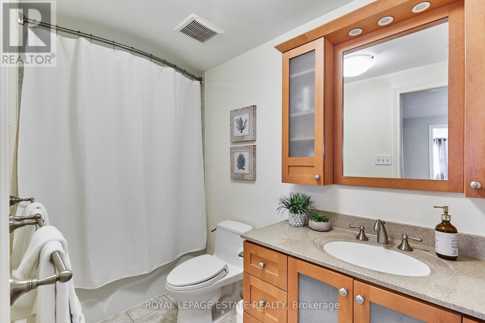 1078 Roundelay Court, Oshawa, Ontario  L1J 7R7 - Photo 23 - E12922778