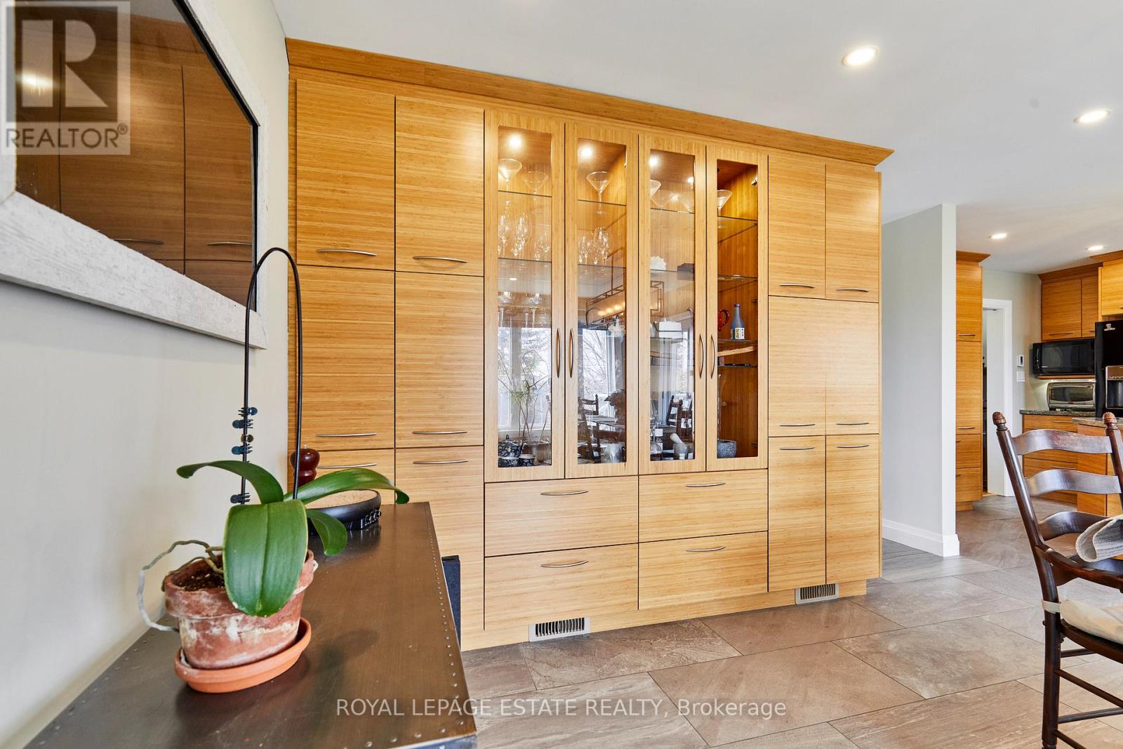 1078 Roundelay Court, Oshawa, Ontario  L1J 7R7 - Photo 5 - E12922778