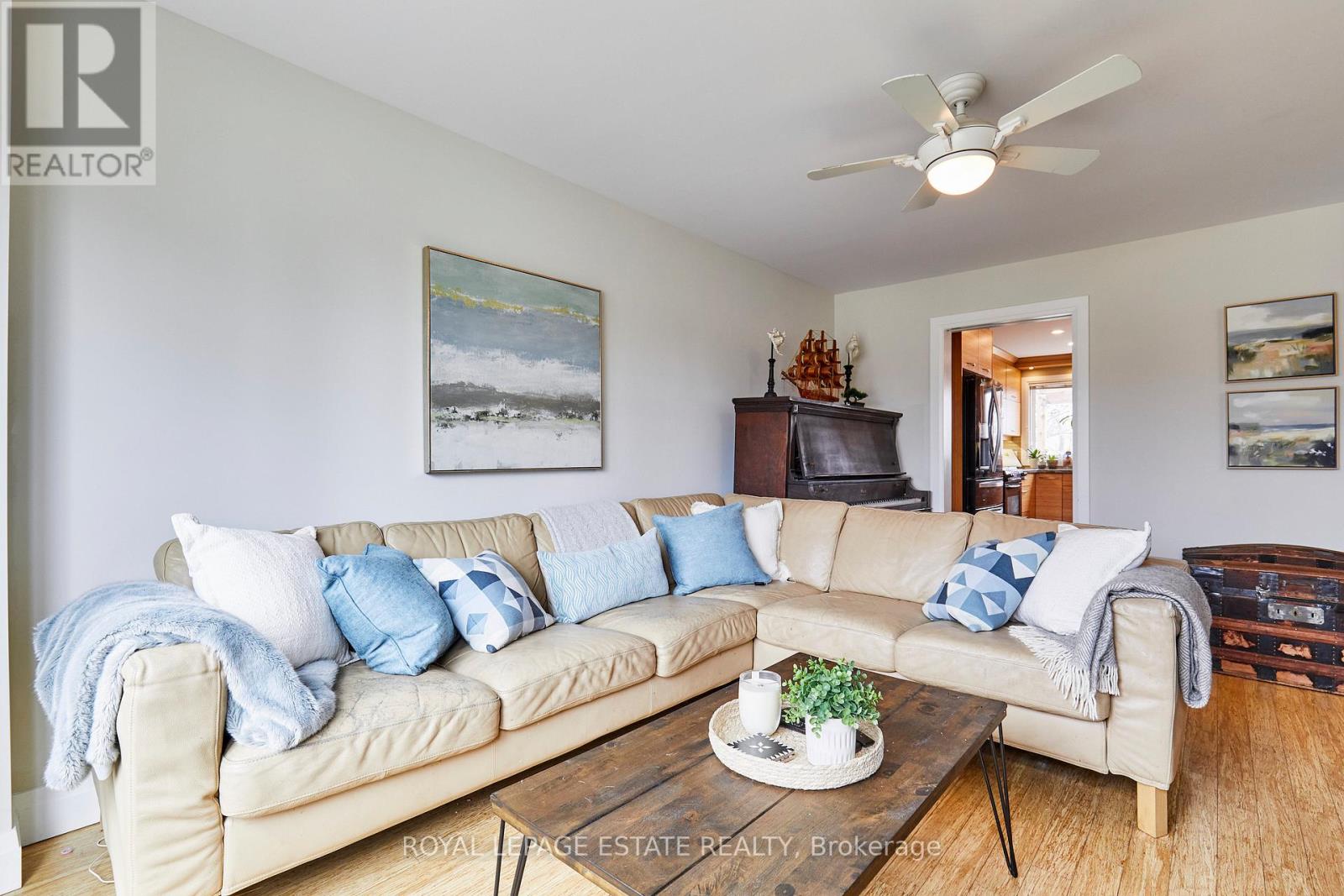 1078 Roundelay Court, Oshawa, Ontario  L1J 7R7 - Photo 9 - E12922778