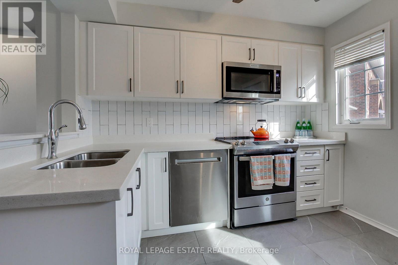 78 - 2 Hedge End Road, Toronto, Ontario  M1B 5Z8 - Photo 4 - E12922816