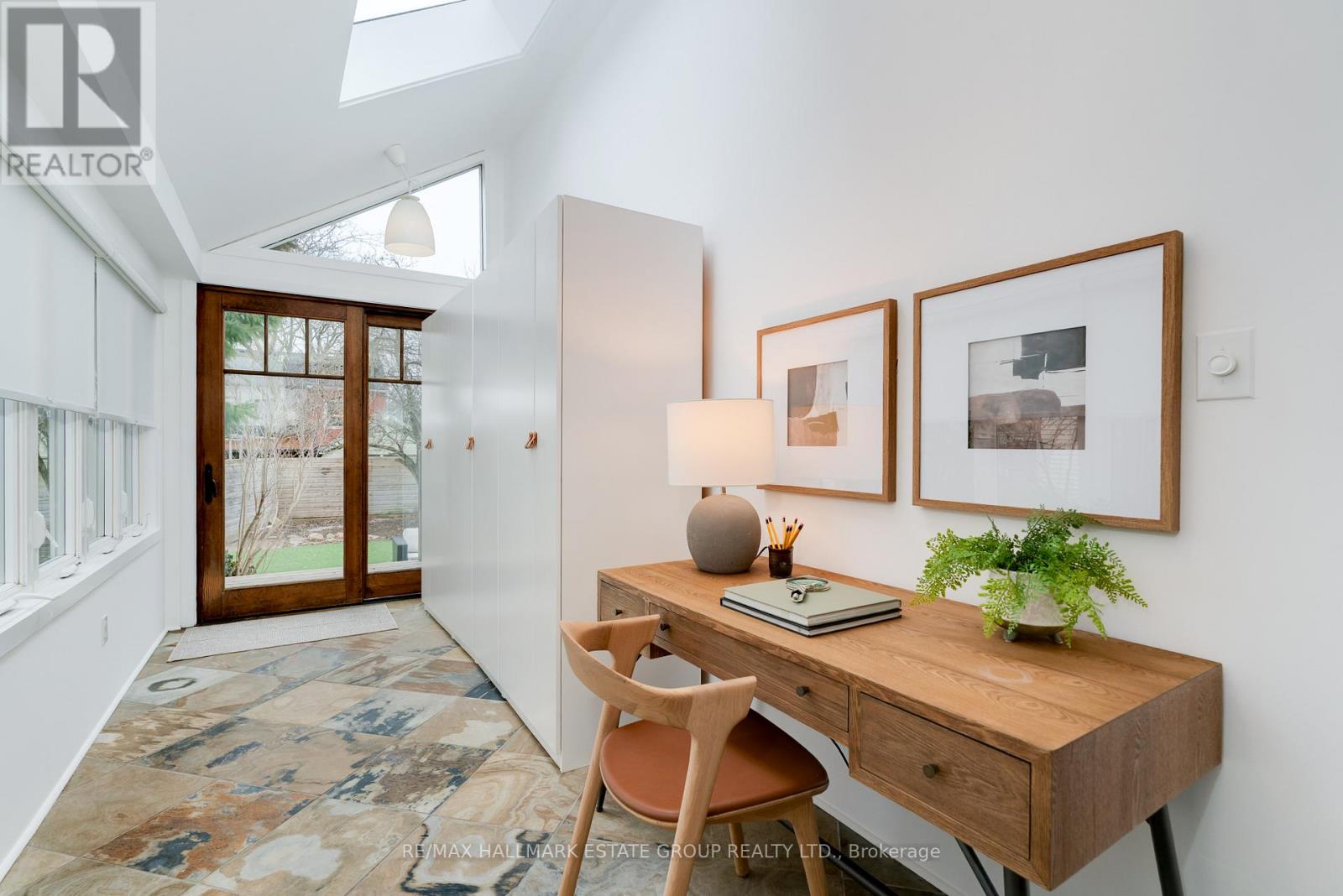 11 Austin Avenue, Toronto, Ontario  M4M 1V7 - Photo 19 - E12922872