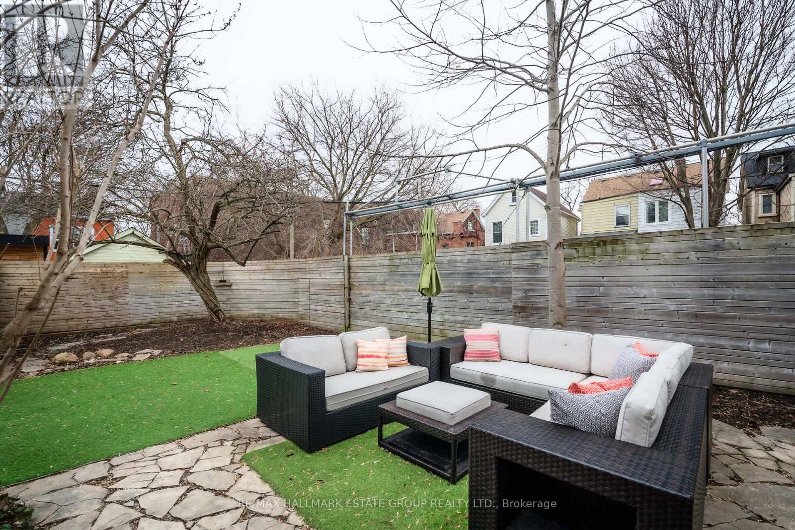 11 Austin Avenue, Toronto, Ontario  M4M 1V7 - Photo 44 - E12922872