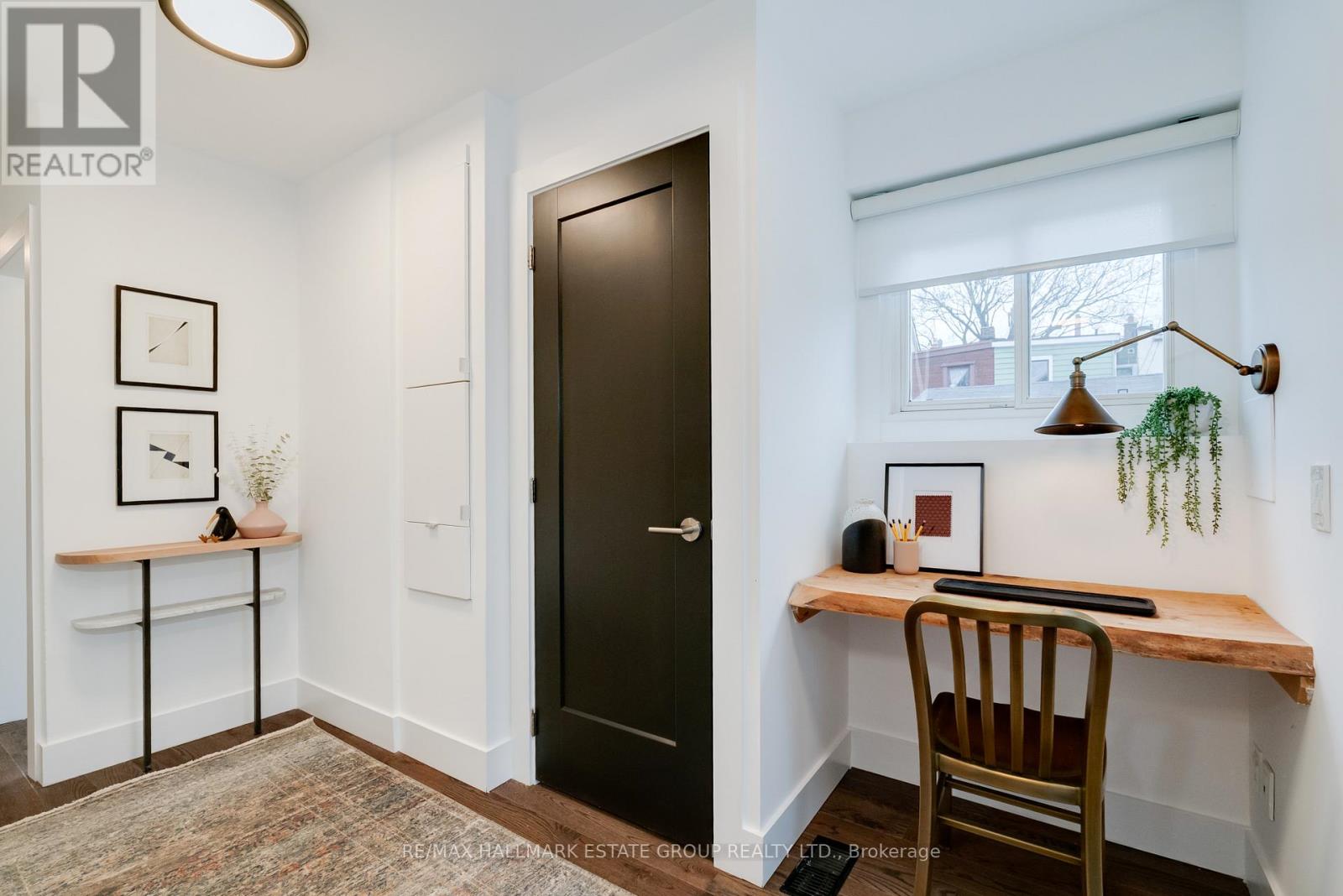 11 Austin Avenue, Toronto, Ontario  M4M 1V7 - Photo 5 - E12922872