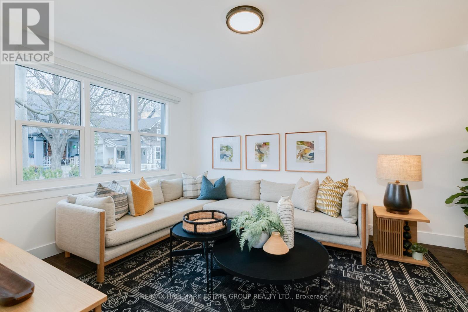 11 Austin Avenue, Toronto, Ontario  M4M 1V7 - Photo 8 - E12922872