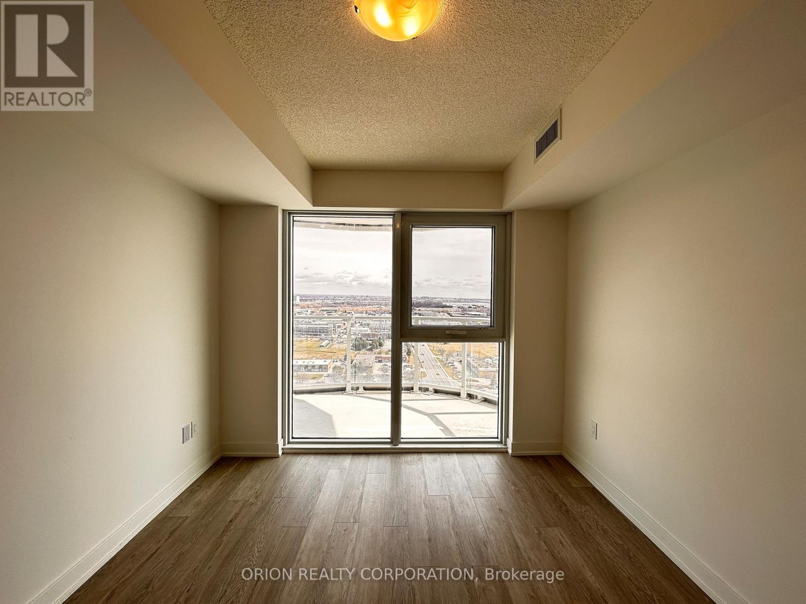 2404 - 1010 Sandy Beach Road, Pickering, Ontario L1W 0C7 - Photo 14 - E12922886