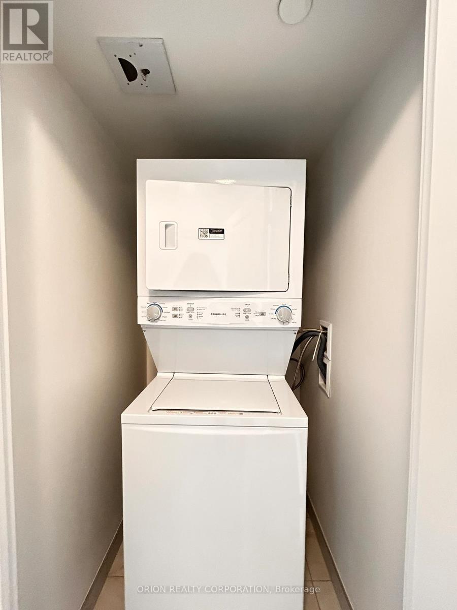 2404 - 1010 Sandy Beach Road, Pickering, Ontario L1W 0C7 - Photo 16 - E12922886