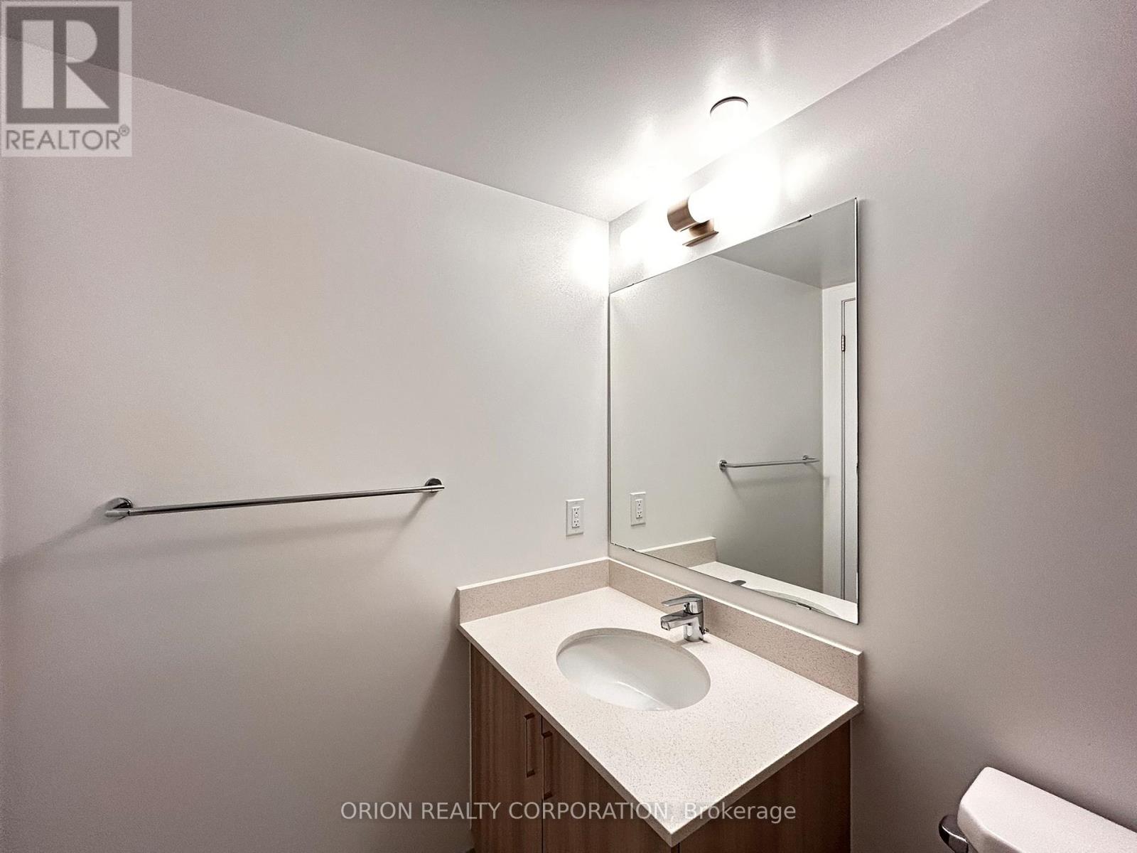 2404 - 1010 Sandy Beach Road, Pickering, Ontario L1W 0C7 - Photo 9 - E12922886