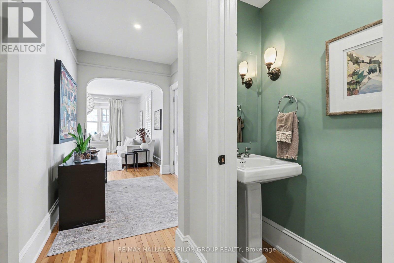 446 Highland Avenue, Ottawa, Ontario  K2A 2J6 - Photo 13 - X12922788